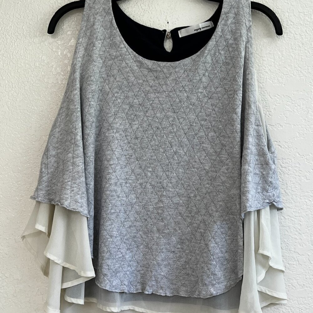 Layered Tiers Neutral Tank Top Oversize Round Neck Popover Size Medium‎